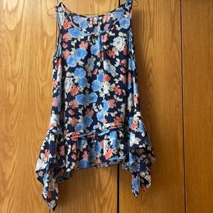 Juniors floral tunic